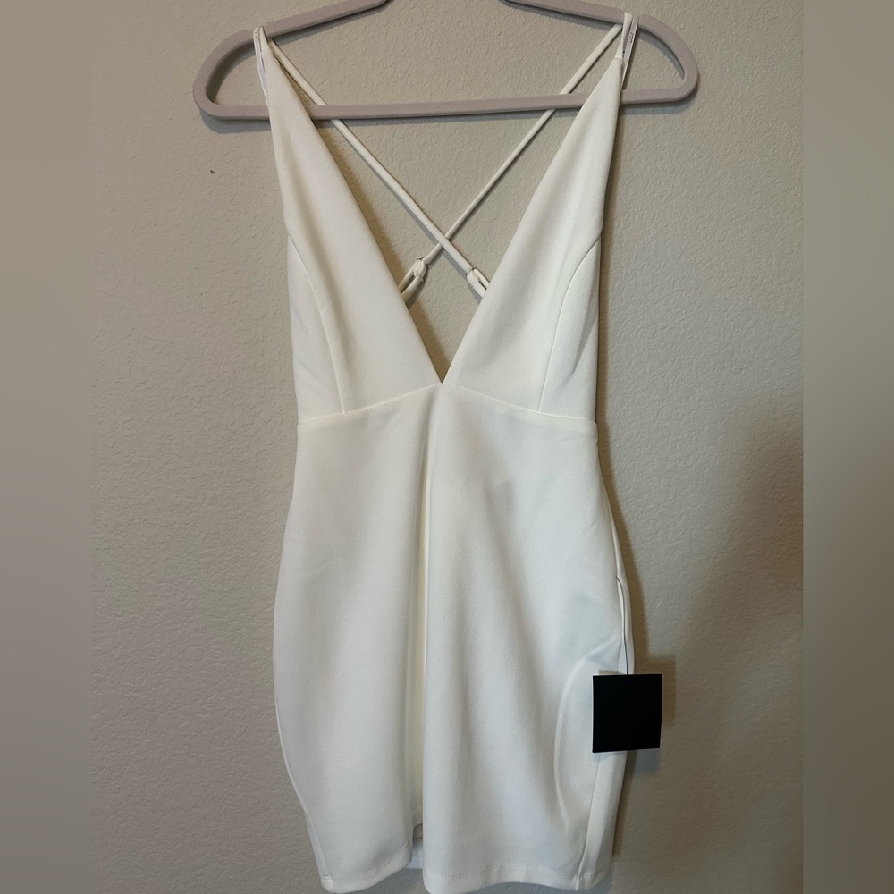 Lulus body con white dress NWT